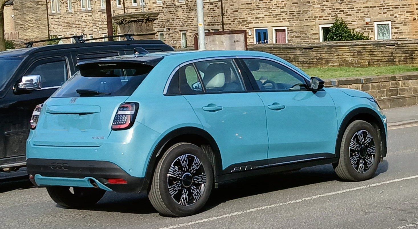 Fiat para de novo a produção do 500 em Mirafiori