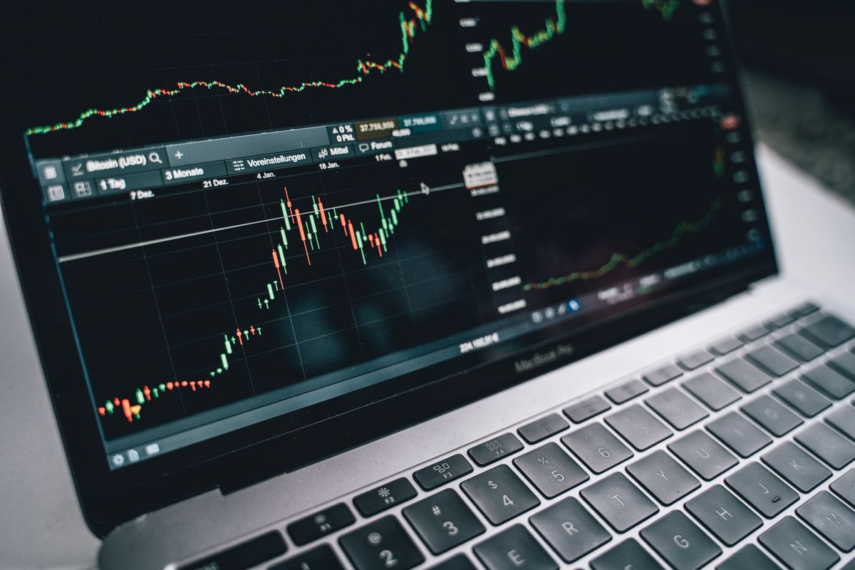 Mercado Global de Gin Deve Crescer até 4,8% ao Ano até 2034