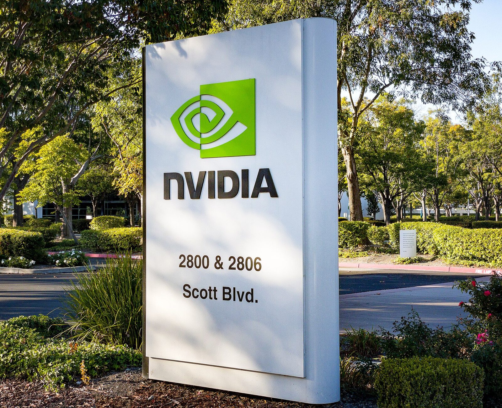 NVIDIA promete manter a Hugging Face aberta após comprá-la