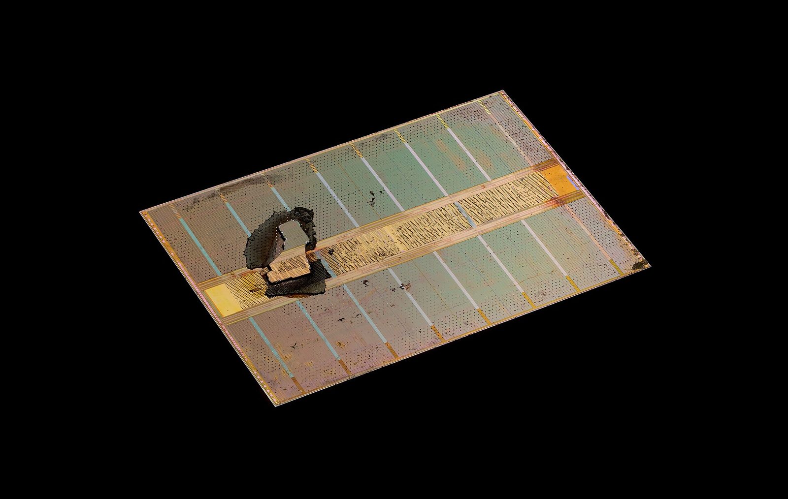 O boom da IA chegou ao seu bolso: fabricantes desviam produção de memória para data centers