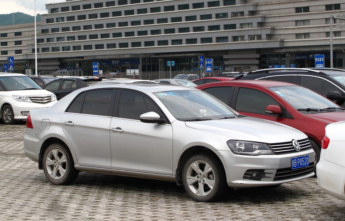 Volkswagen aprova plano que corta 50 mil empregos e reduz pela metade a linha de modelos até 2035