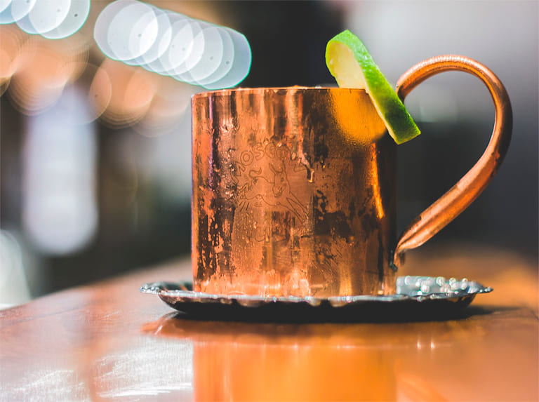 A origem do Moscow Mule e como se tornou um dos drinks mais famosos do mundo